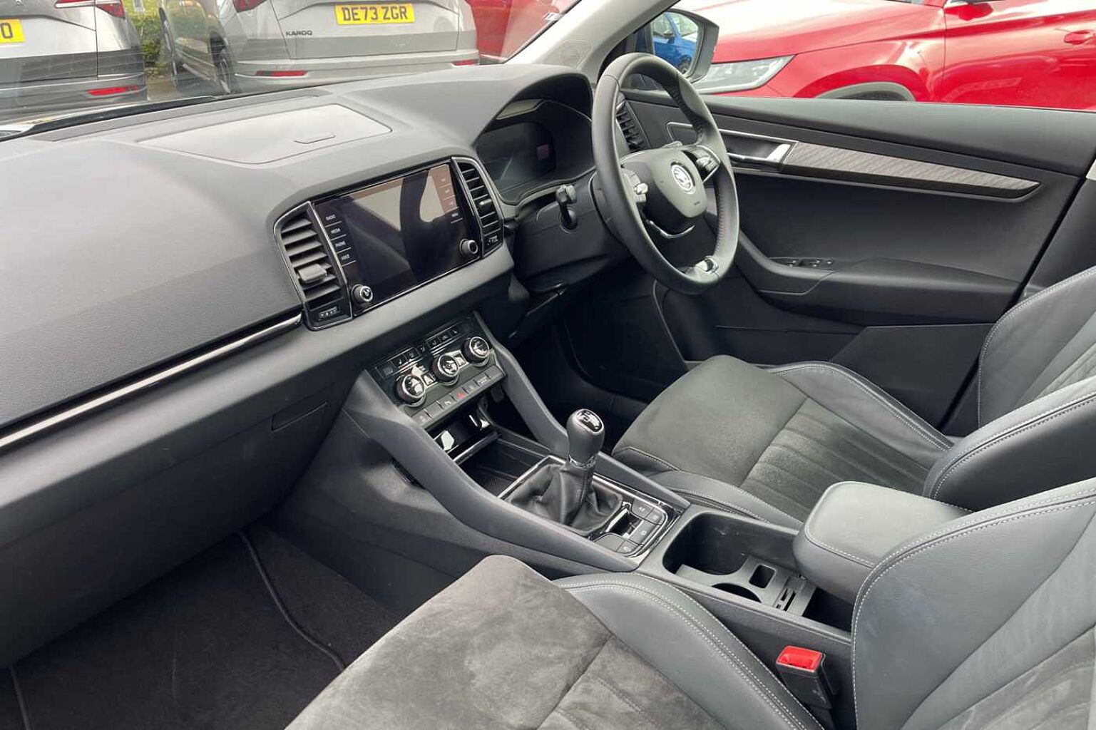SKODA Karoq SUV 1.0 TSI (110ps) SE L