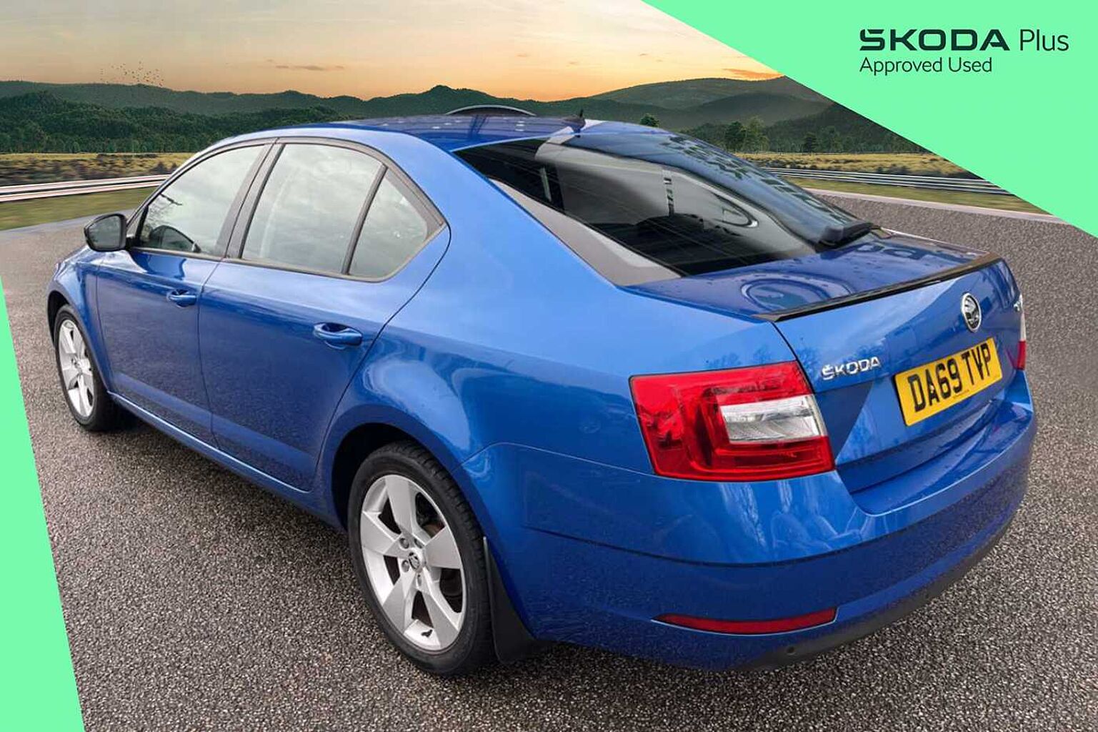 SKODA Octavia Hatchback 1.5 TSI SE Drive ACT (150ps)